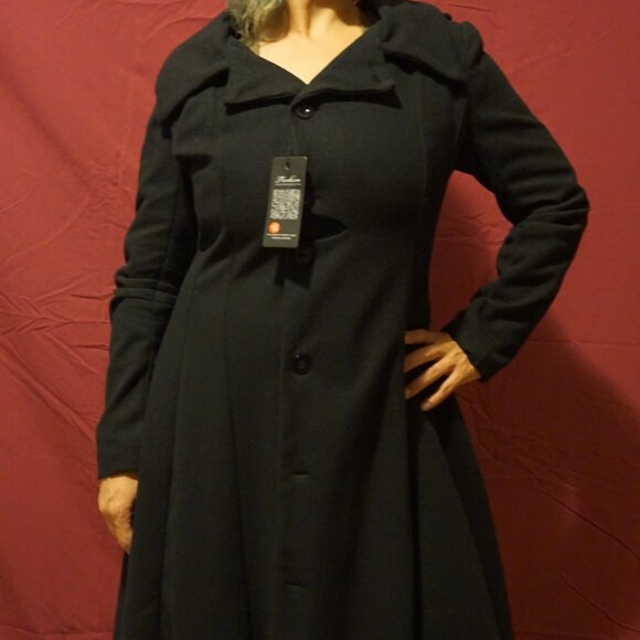 Black Fleece Coat, Size Medium - Picture 8 of 8